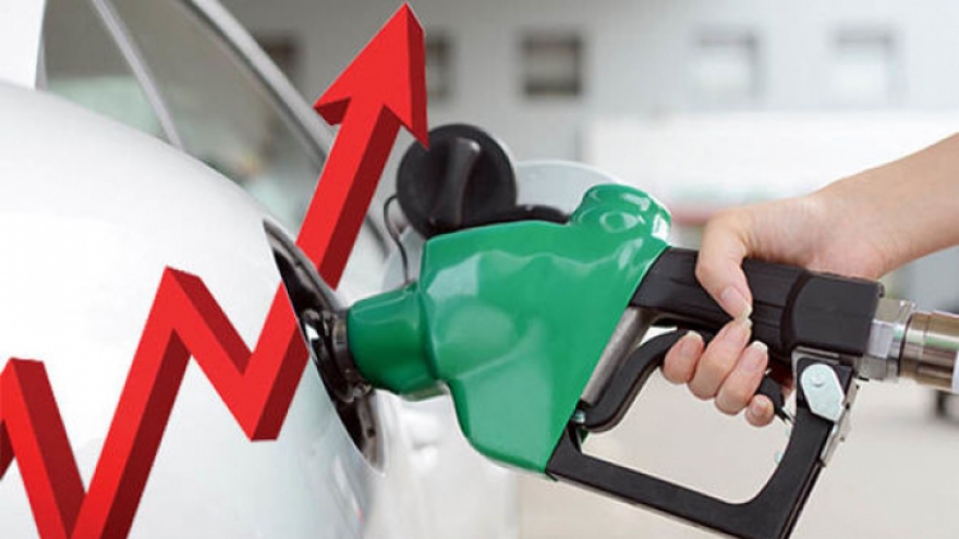Petrol prices revised up to nearly VND22,500 per litre on January 18